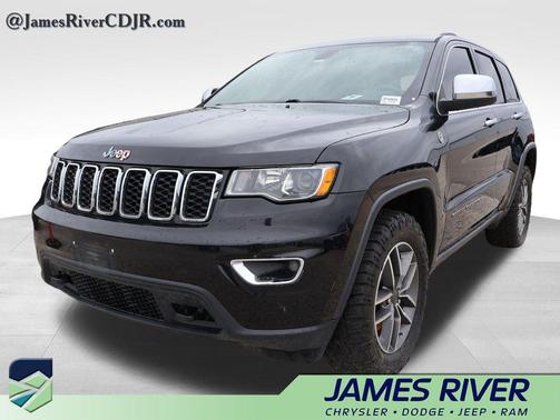 Diamond Black Crystal Pearlcoat 2020 Jeep Grand Cherokee Laredo