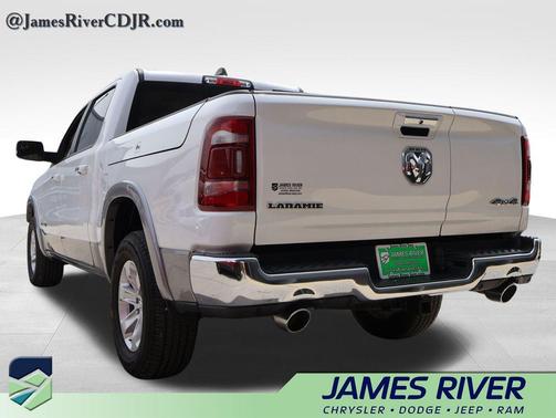 Ivory White Tri-Coat Pearlcoat 2020 RAM 1500 Laramie
