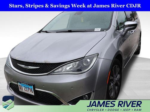 Billet Silver Metallic Clearcoat 2017 Chrysler Pacifica Limited