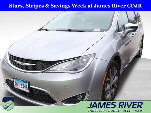 Billet Silver Metallic Clearcoat 2017 Chrysler Pacifica Limited