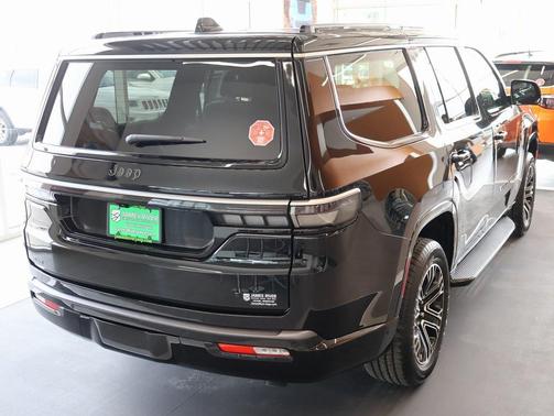 2026 Jeep Grand Wagoneer 4x4