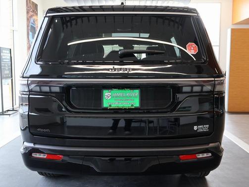 2026 Jeep Grand Wagoneer 4x4