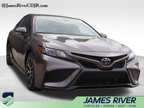 Predawn Gray Mica 2022 Toyota Camry SE
