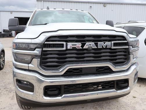 2026 RAM 2500 Tradesman Regular Cab 4x4 8' Box