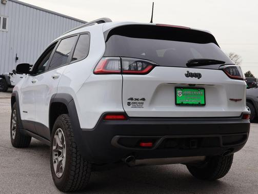 2020 Jeep Cherokee Trailhawk