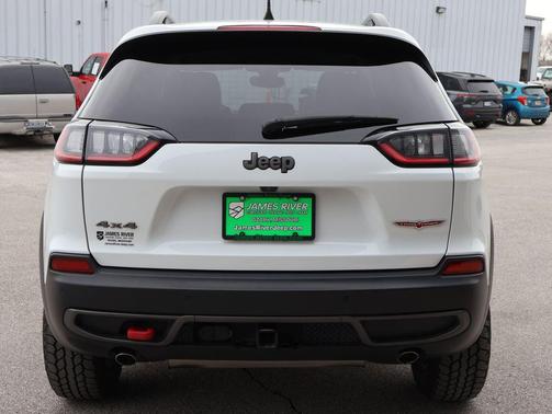 2020 Jeep Cherokee Trailhawk