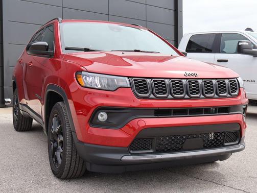 Red Hot Pearlcoat 2026 Jeep Compass Latitude