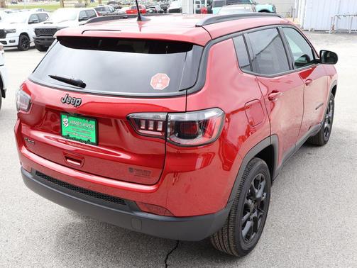 Red Hot Pearlcoat 2026 Jeep Compass Latitude