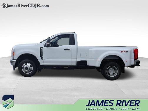 Oxford White 2023 Ford F-350 XLT