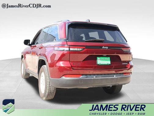 Velvet Red Pearlcoat 2024 Jeep Grand Cherokee Laredo