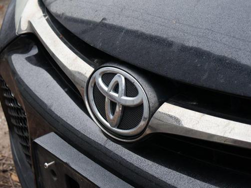 2016 Toyota Camry SE w/Special Edition Pkg