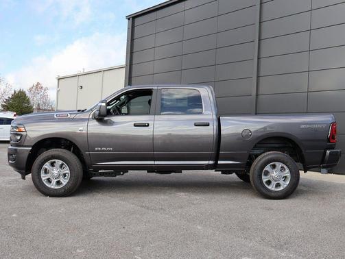 2026 RAM 2500 Big Horn Crew Cab 4x4 6'4' Box