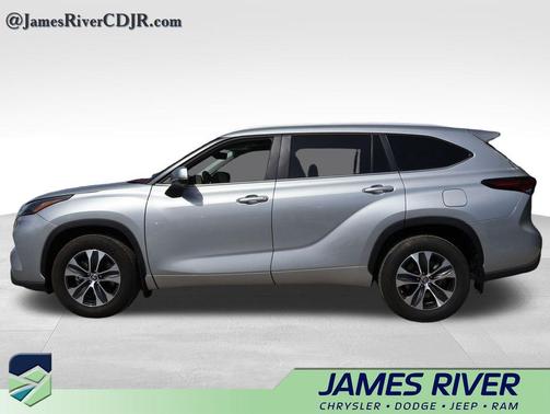 2025 Toyota Highlander XLE