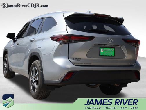 2025 Toyota Highlander XLE