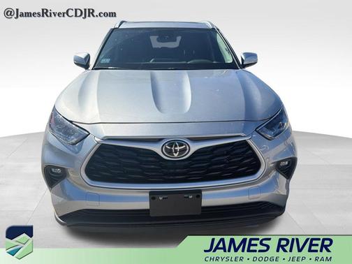 2025 Toyota Highlander XLE