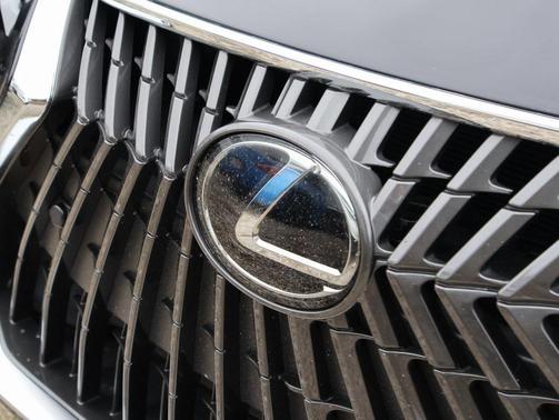 2022 Lexus ES 350 Base