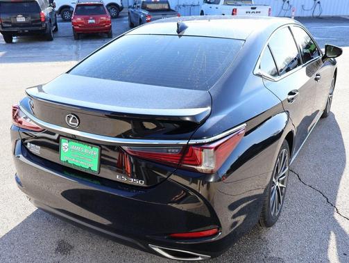 2022 Lexus ES 350 Base