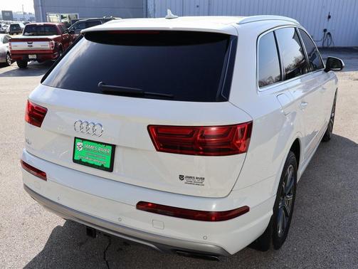 2019 Audi Q7 55 Premium Plus