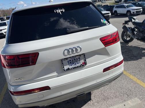 2019 Audi Q7 55 Premium Plus