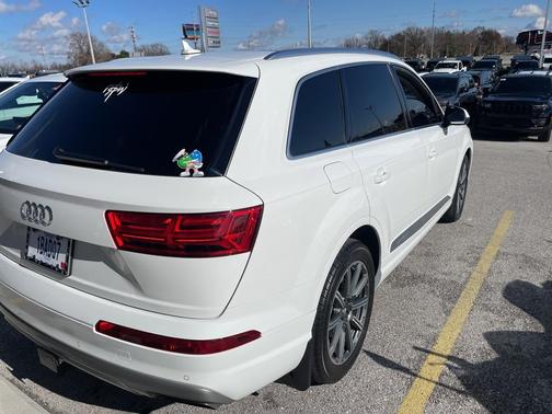 2019 Audi Q7 55 Premium Plus