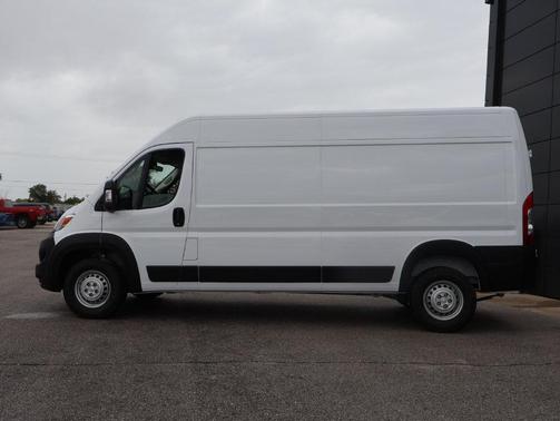 Bright White Clearcoat 2027 RAM ProMaster 2500 Tradesman