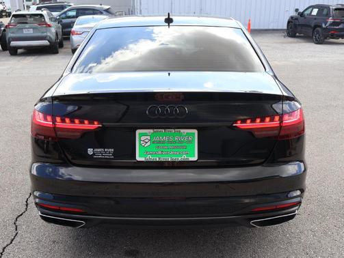 Mythos Black Metallic 2022 Audi A4 45 S line Premium Plus