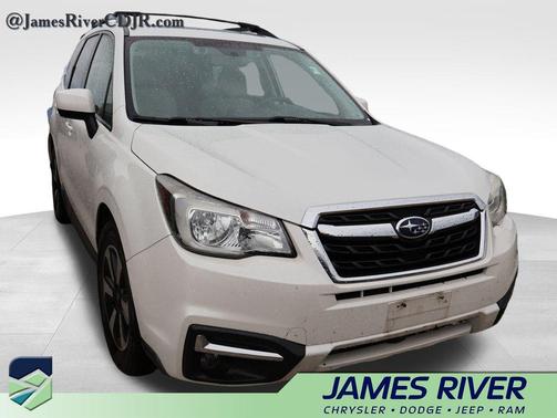 Crystal White Pearl 2018 Subaru Forester 2.5i Premium
