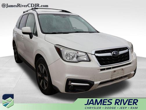 Crystal White Pearl 2018 Subaru Forester 2.5i Premium