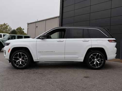 2025 Jeep Grand Cherokee Summit