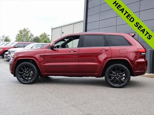 2022 Jeep Grand Cherokee Laredo