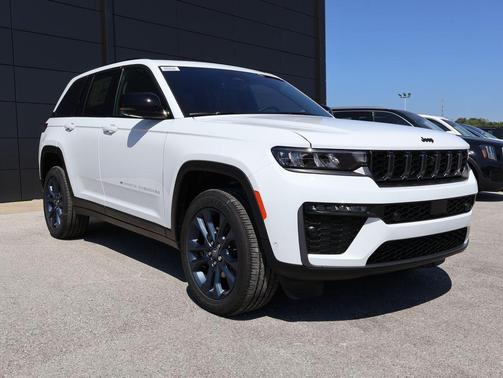 Bright White Clearcoat 2026 Jeep Grand Cherokee 85th Anniversay Edition 4x4