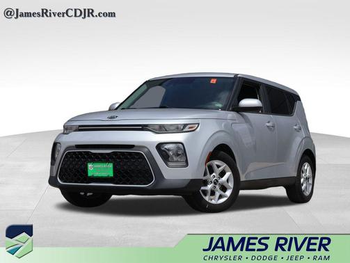 Sparkling Silver 2021 Kia Soul S