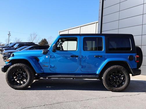 2023 Jeep Wrangler 4xe Sahara