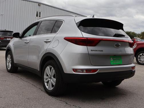Sparkling Silver 2017 Kia Sportage LX