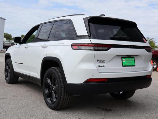 2025 Jeep Grand Cherokee Altitude
