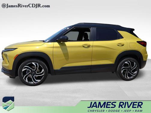 Nitro Yellow Metallic 2025 Chevrolet Trailblazer RS
