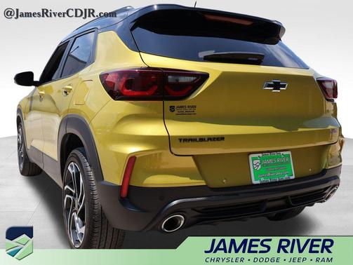 Nitro Yellow Metallic 2025 Chevrolet Trailblazer RS