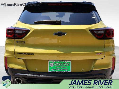 Nitro Yellow Metallic 2025 Chevrolet Trailblazer RS