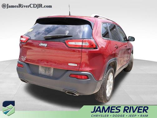 Deep Cherry Red Crystal Pearlcoat 2016 Jeep Cherokee Latitude