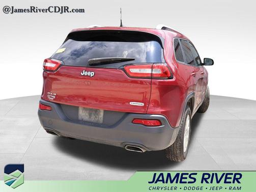 Deep Cherry Red Crystal Pearlcoat 2016 Jeep Cherokee Latitude