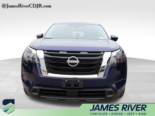 Deep Ocean Blue Pearl 2025 Nissan Pathfinder SV FWD