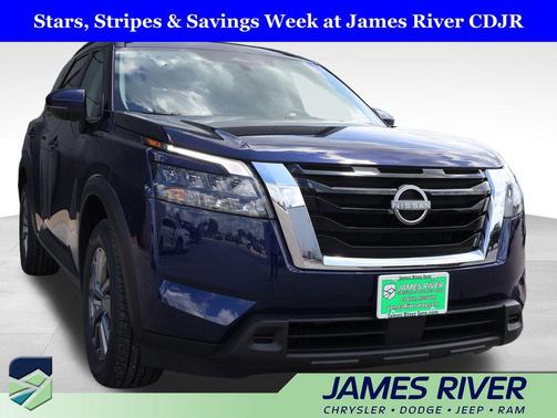 Deep Ocean Blue Pearl 2025 Nissan Pathfinder SV FWD