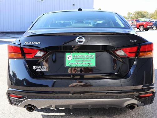 2021 Nissan Altima SR FWD