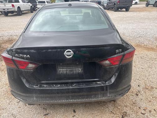 2021 Nissan Altima SR FWD