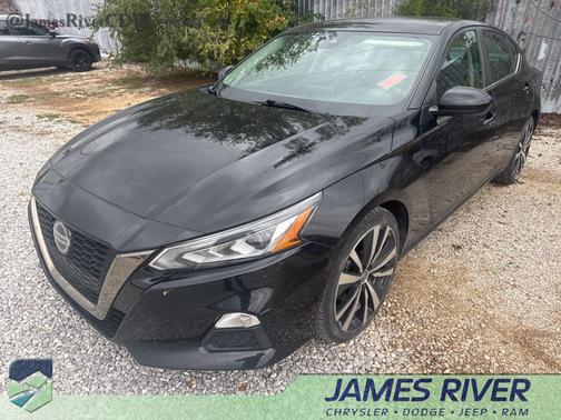 2021 Nissan Altima SR FWD