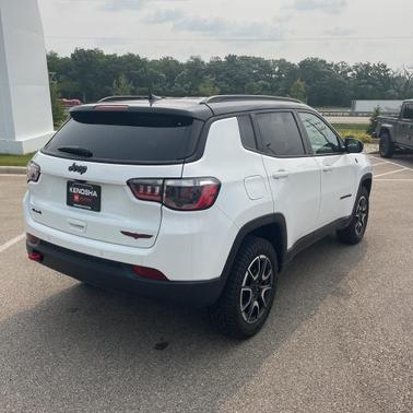 2024 Jeep Compass Trailhawk
