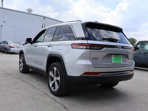 Silver Zynith 2024 Jeep Grand Cherokee Limited