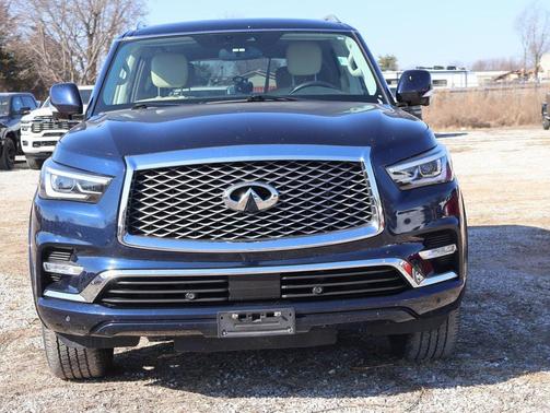 2018 INFINITI QX80 Base
