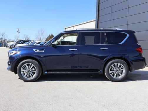 2018 INFINITI QX80 Base