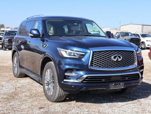 2018 INFINITI QX80 Base